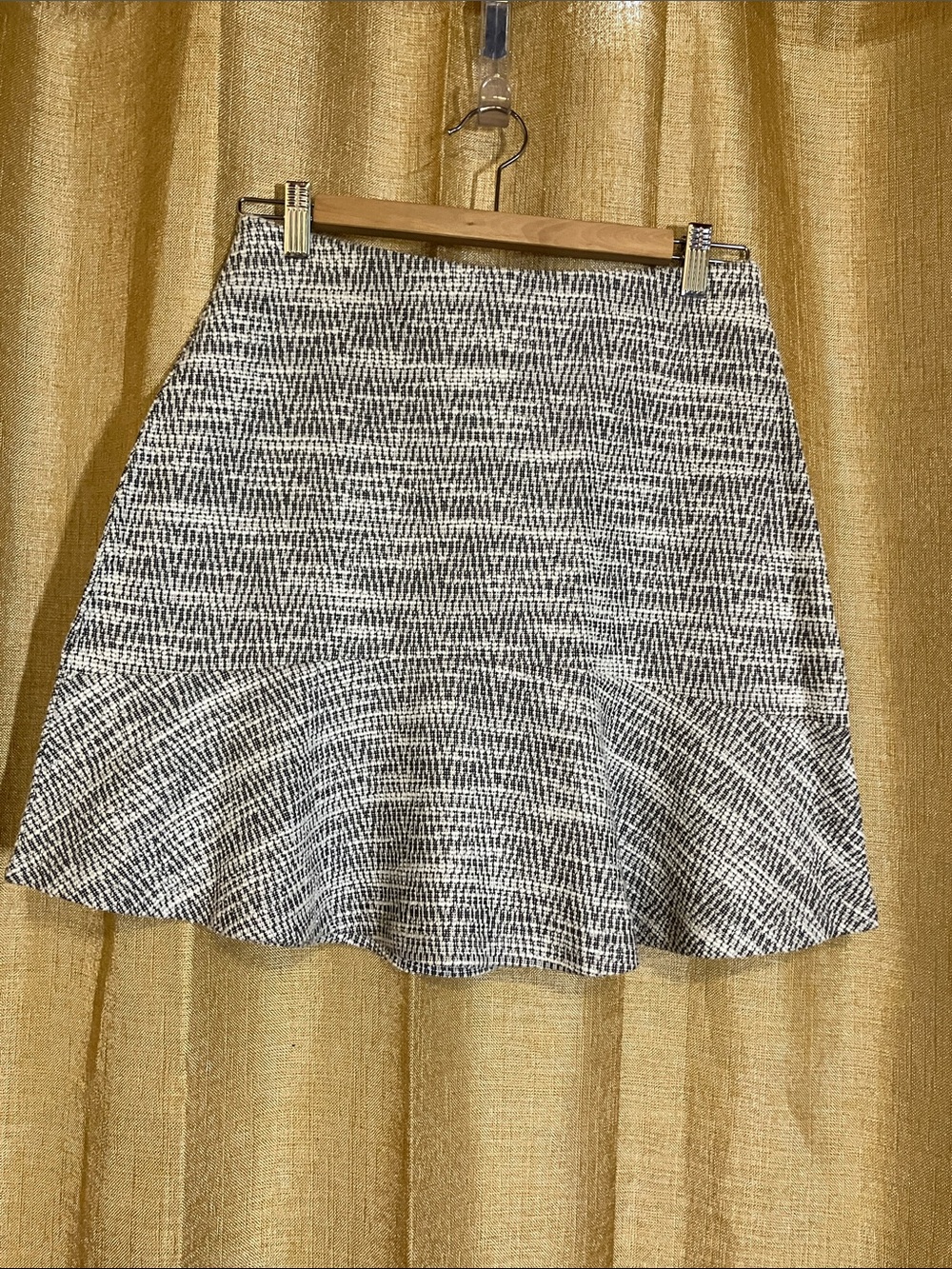 LOFT Black and White Textured A-Line Skirt